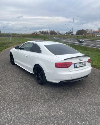 Audi A5 cena 25500 przebieg: 240000, rok produkcji 2012 z Nowogard małe 106
